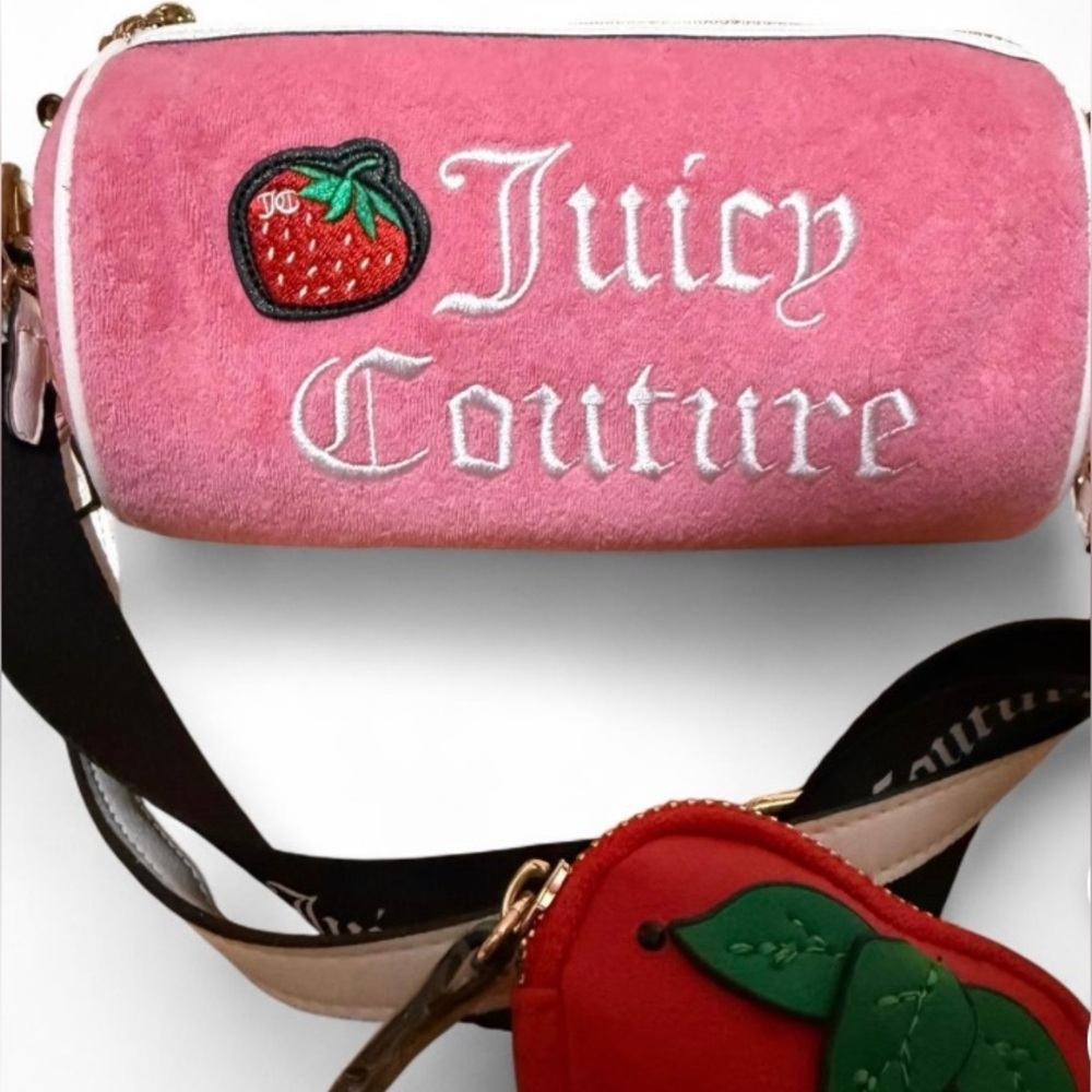 Juicy Couture barrel bag🍓